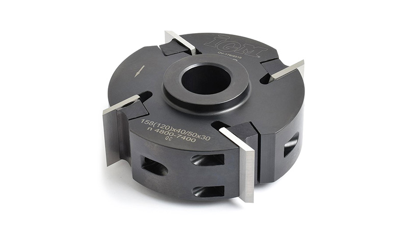 Profilfräser mit Bohrung